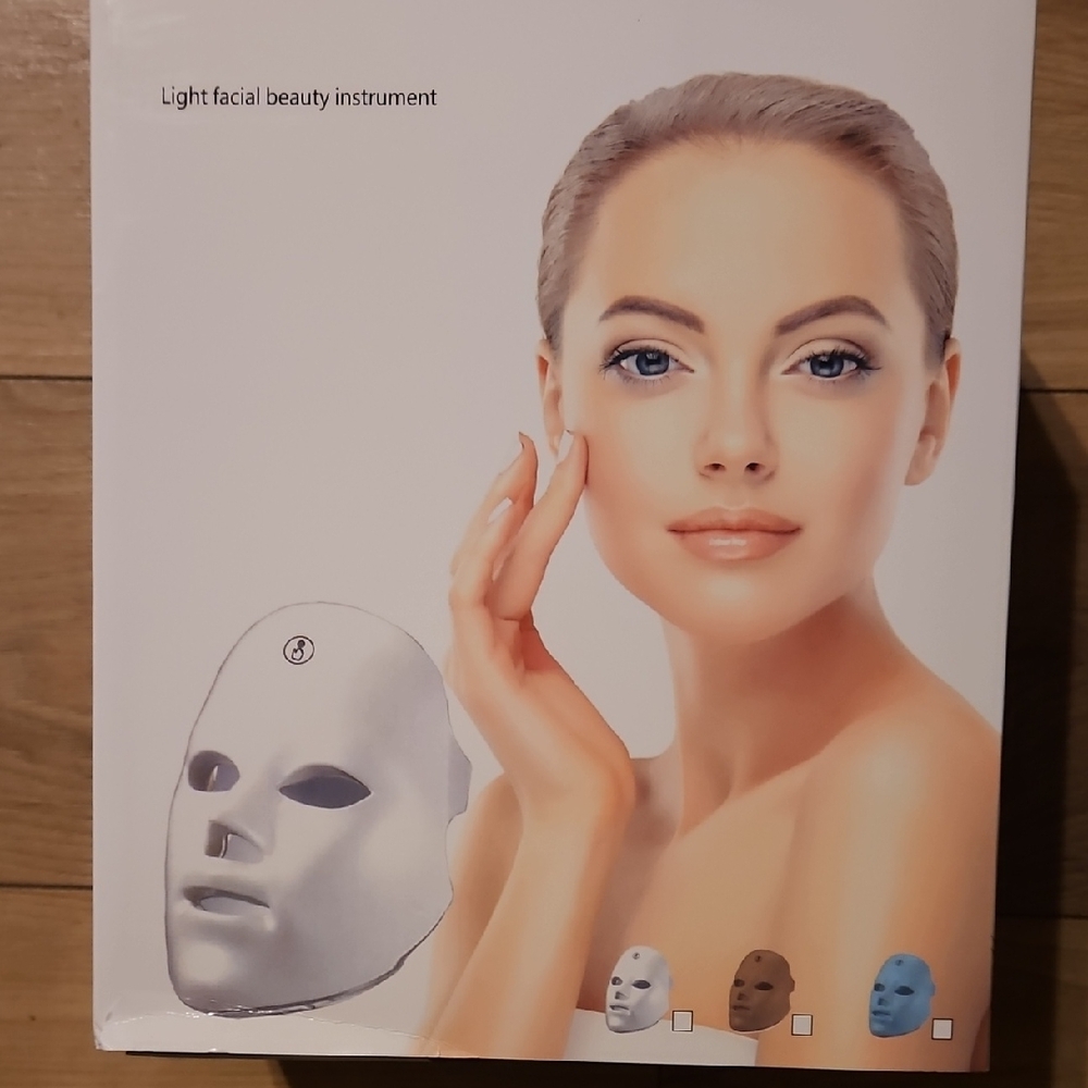 Advanced LED Skincare Mask - Silver